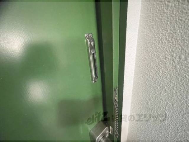 玄関　ドアロック