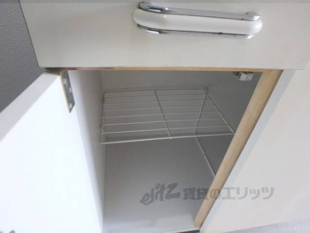 キッチン　下部収納