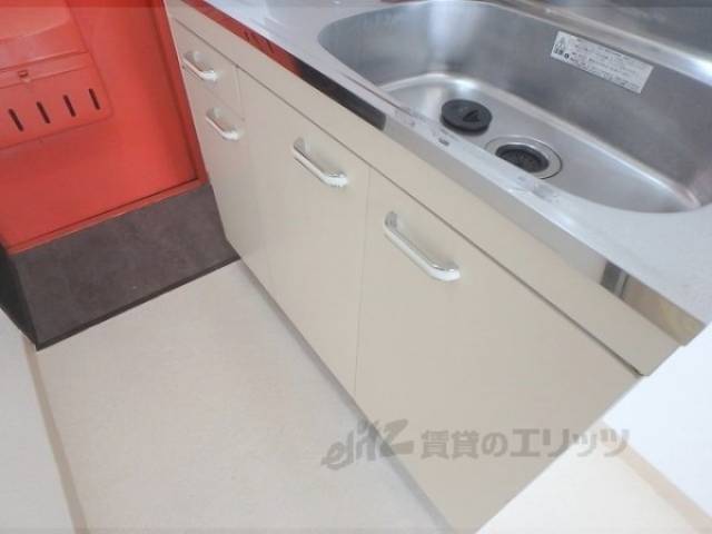 キッチン　下部収納