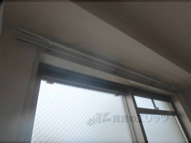 カーテンレール