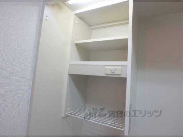 キッチン　収納上