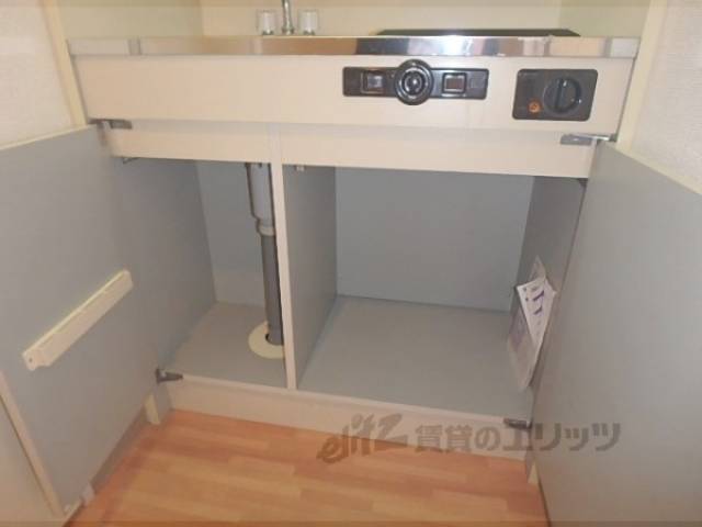 キッチン　下部収納