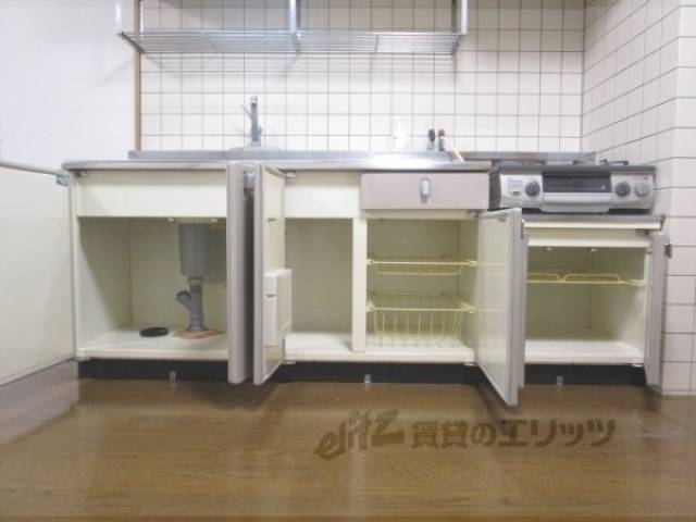 キッチン　キッチン下収納