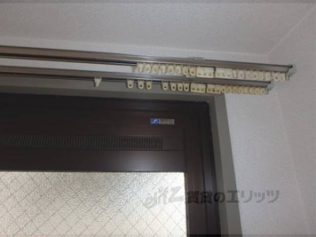 カーテンレール