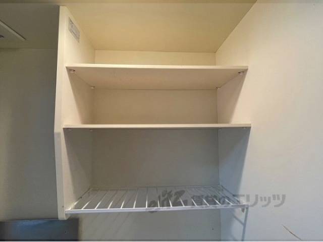 キッチン　上収納