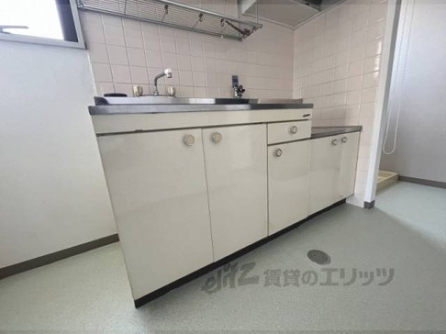 キッチン　収納