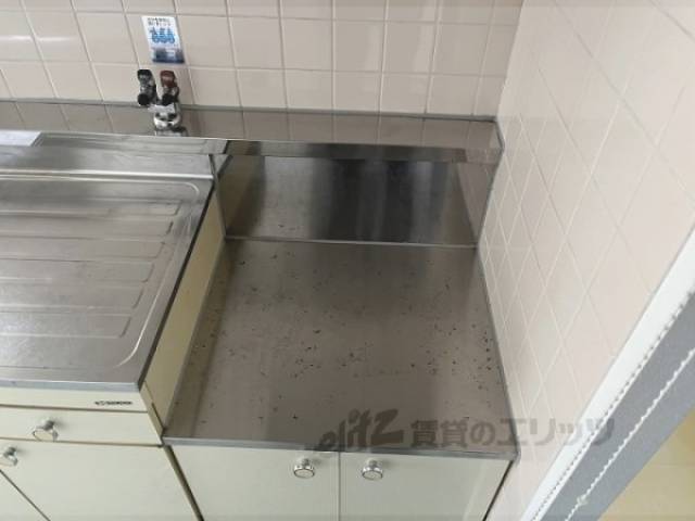 キッチン　コンロ置場