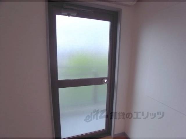 洋室　ベランダドア