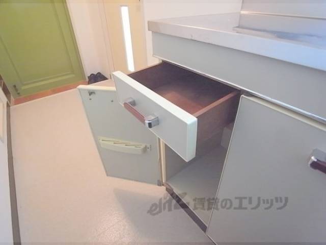 キッチン　収納