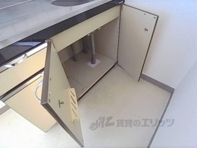収納　キッチン