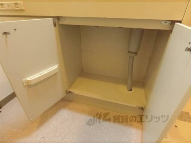 キッチン　下部収納