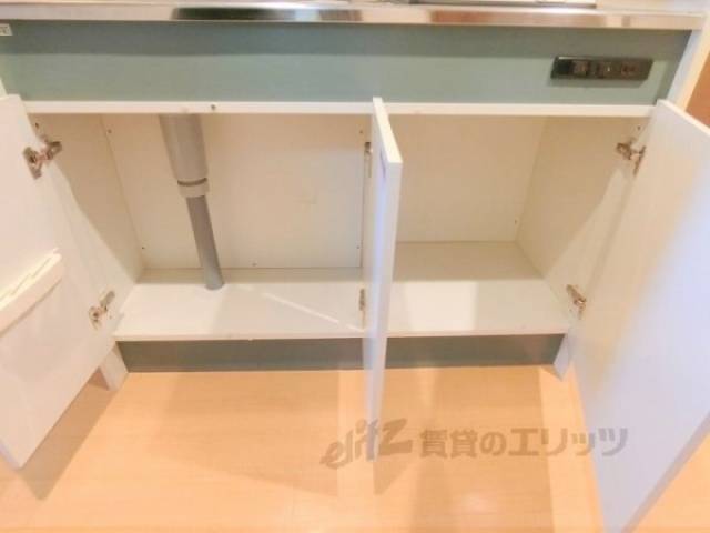 キッチン　下部収納