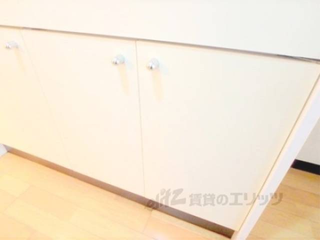 キッチン　下部収納