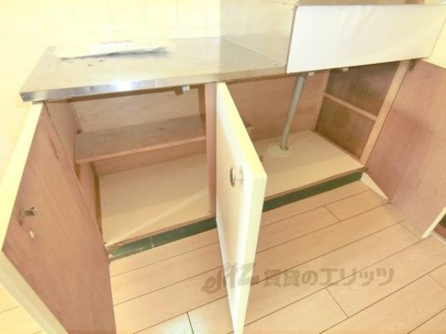 キッチン　下部収納