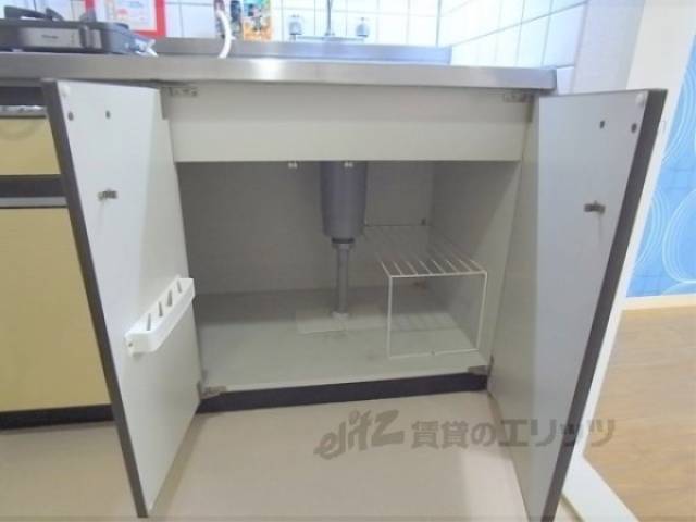 キッチン　キッチン下部収納