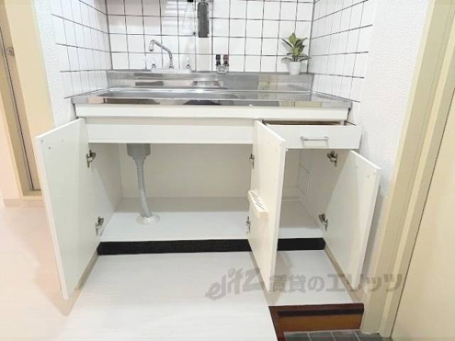 キッチン　下部収納