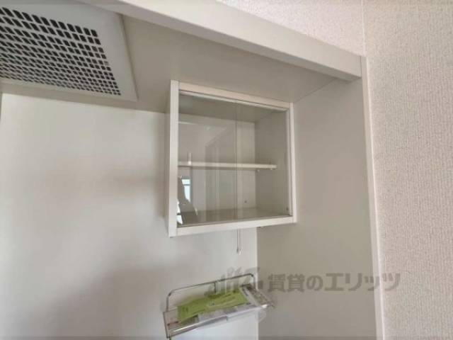 キッチン　上部収納