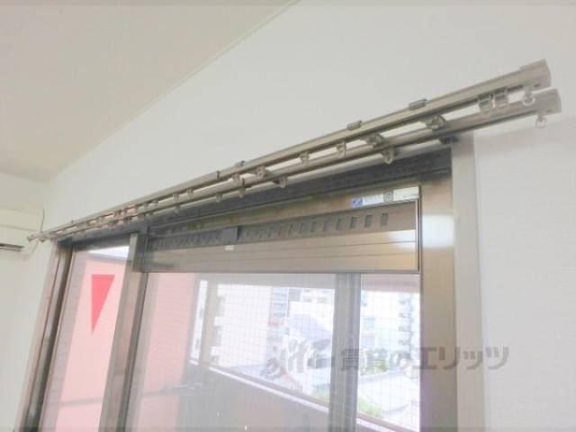 カーテンレール