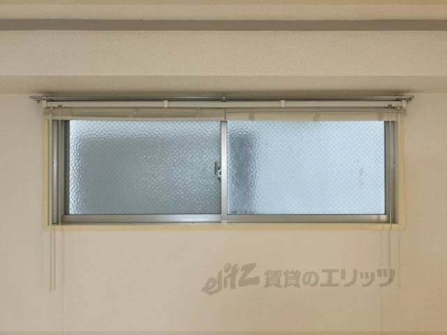 洋室　窓