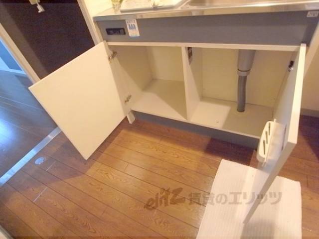 キッチン　下部収納