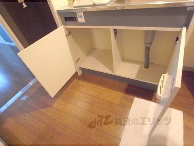 キッチン　下部収納