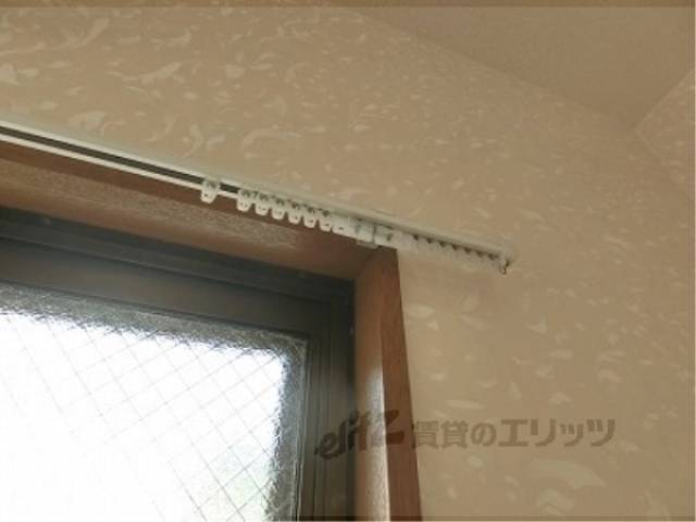 カーテンレール