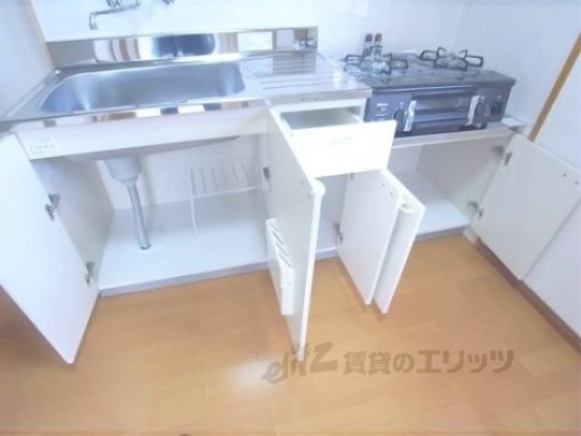 キッチン　下部収納