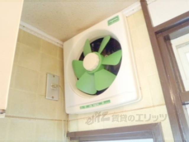 キッチン　換気扇