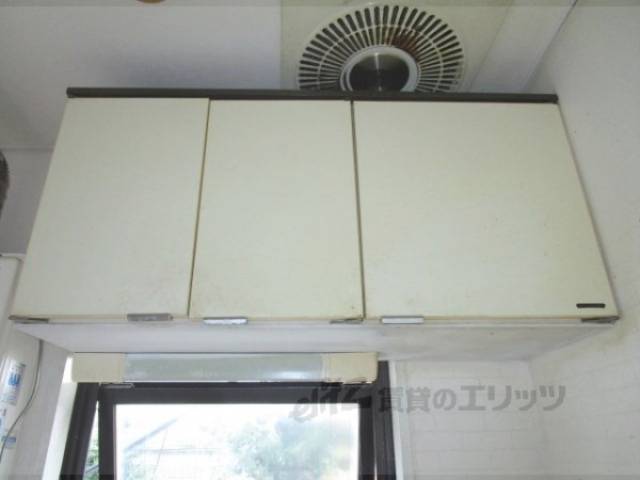 収納　火災報知器