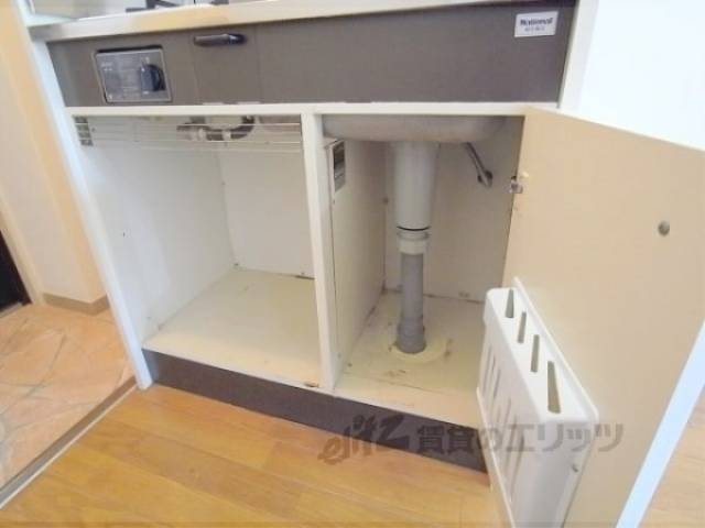キッチン　下部収納