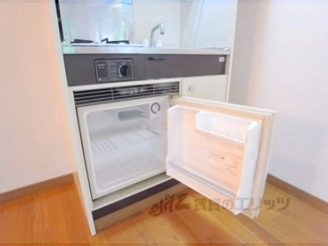 冷蔵庫置場　ミニ冷蔵庫
