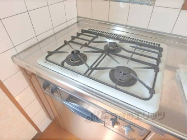 キッチン　コンロ