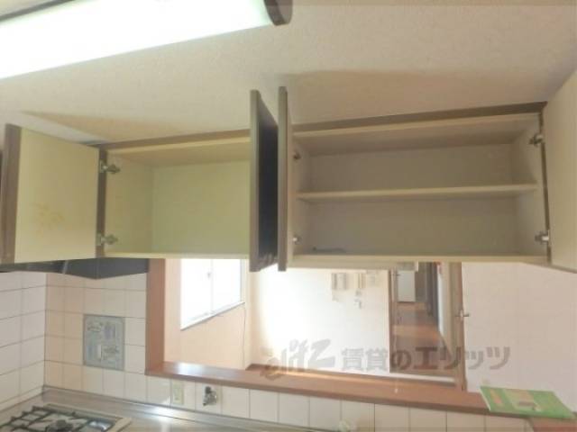 キッチン　収納上