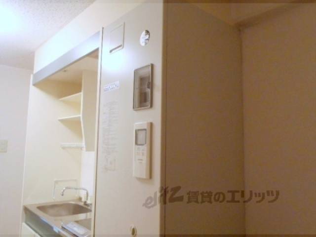 電気給湯器　安心のオール電化です・
