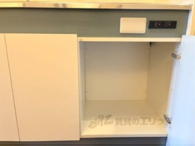 キッチン　キッチン下収納