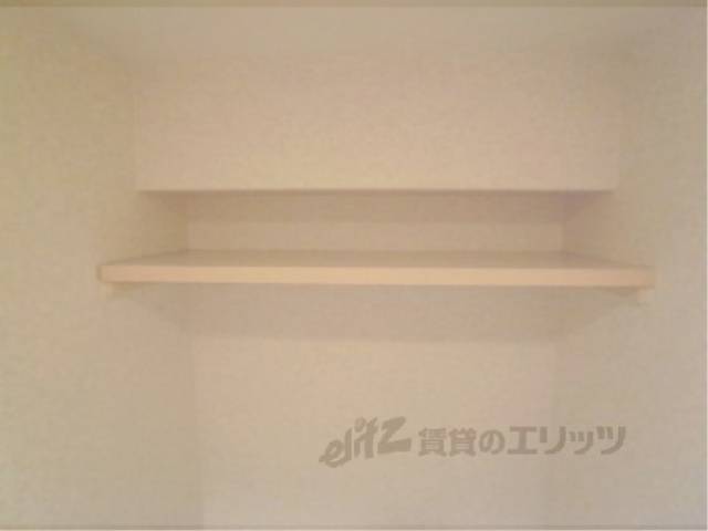 トイレ　（上棚）