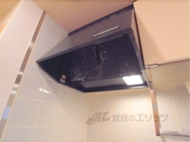 キッチン　（換気扇）
