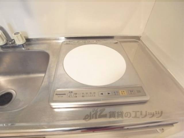キッチン　一口電気コンロ
