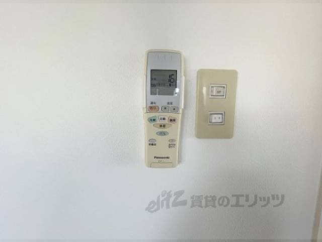 エアコンリモコン