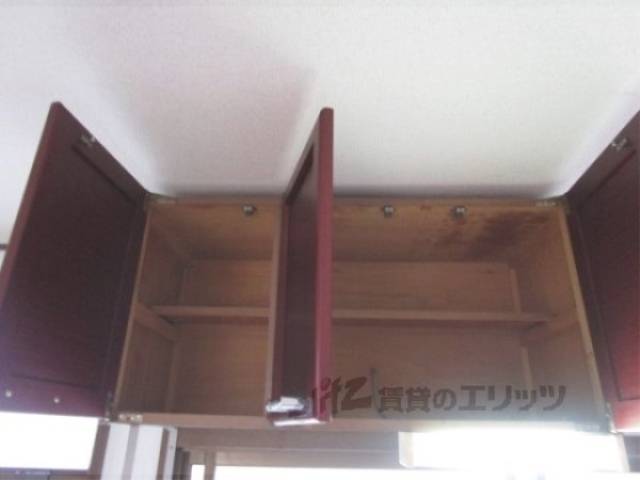 キッチン　キッチン上部収納