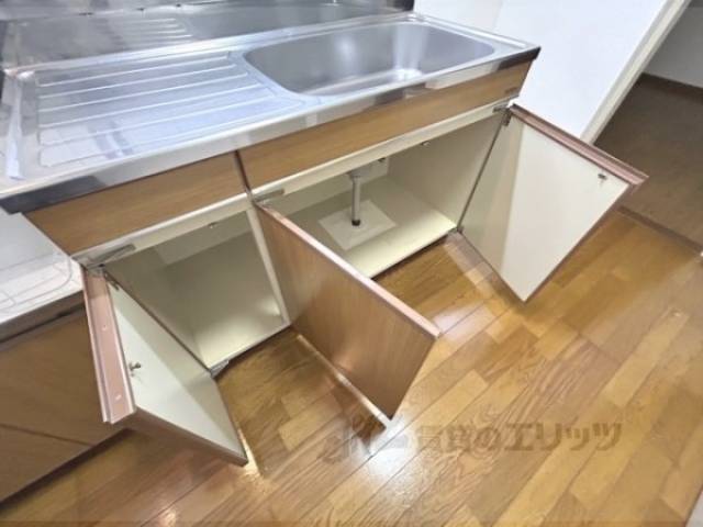 キッチン　下部収納