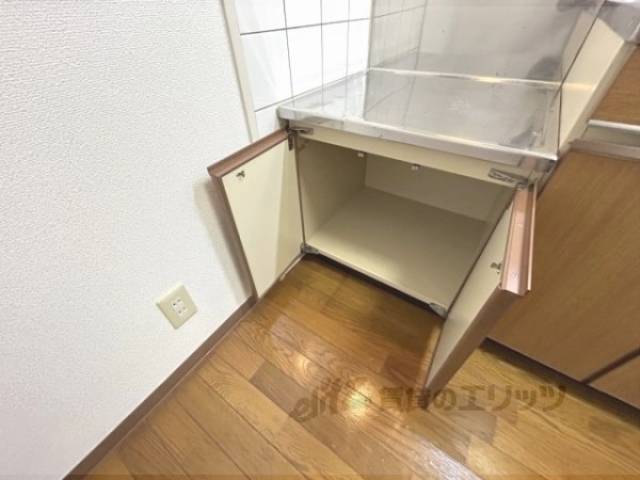 キッチン　下部収納