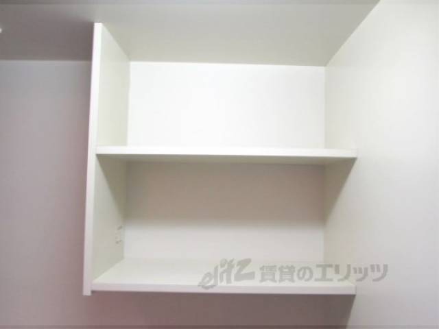 キッチン　上収納