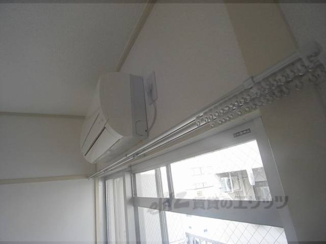 カーテンレール