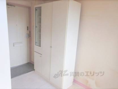 キッチン　食器棚