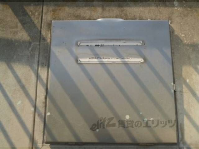 ベランダ　避難はしご