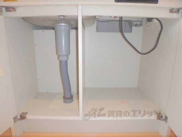 キッチン　下部収納