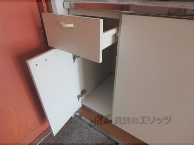 キッチン　下部収納
