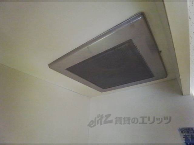キッチン　換気扇
