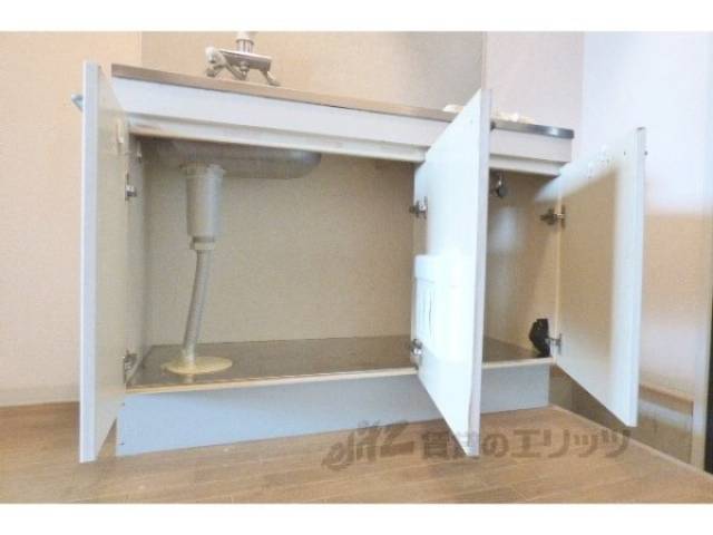 キッチン　キッチン下部収納